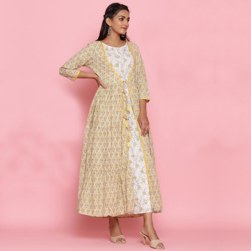 Aariya Designs - White-Beige Colored Casual Wear Printed Cotton Kurti With Jacket - JK6457836248